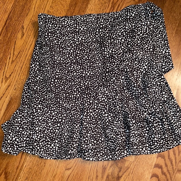 SHEIN Dresses & Skirts - SHEIN SKIRT
